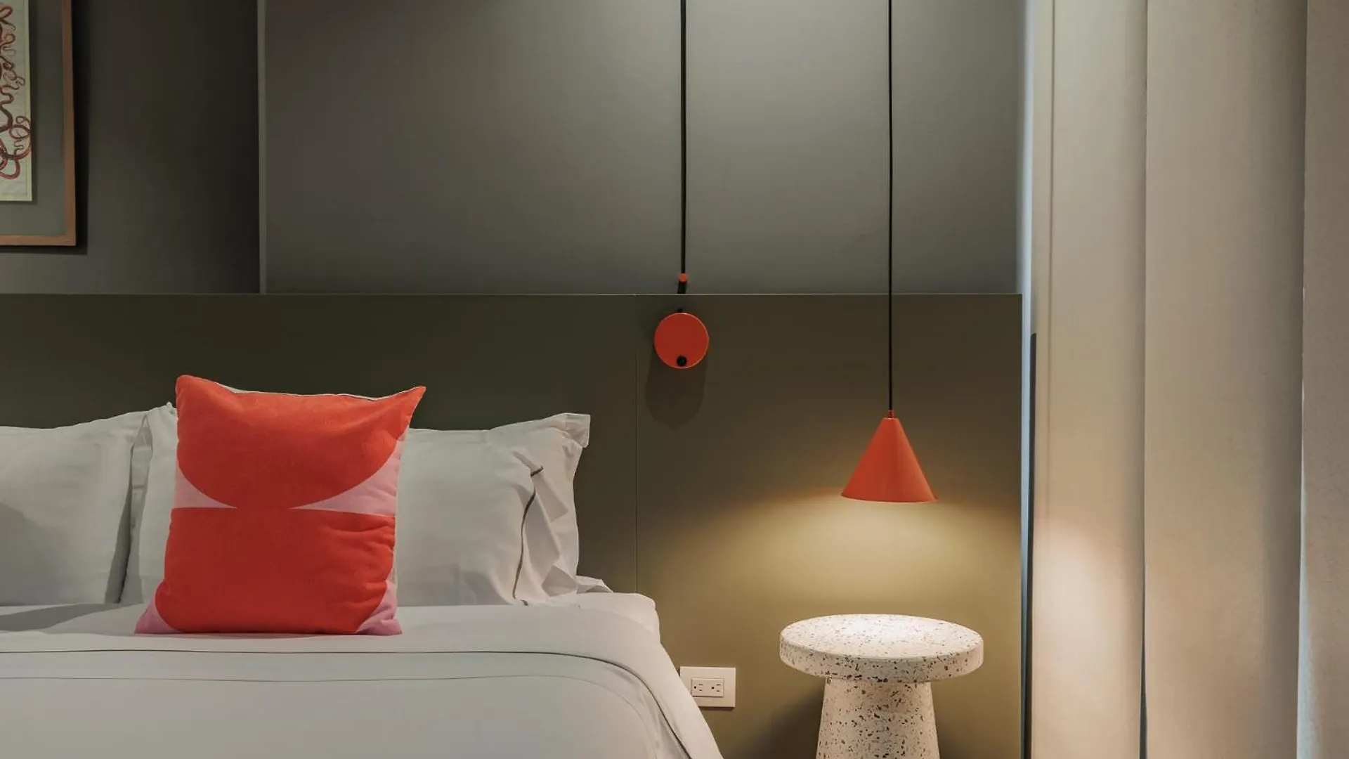 Versus Hotel 메딜린