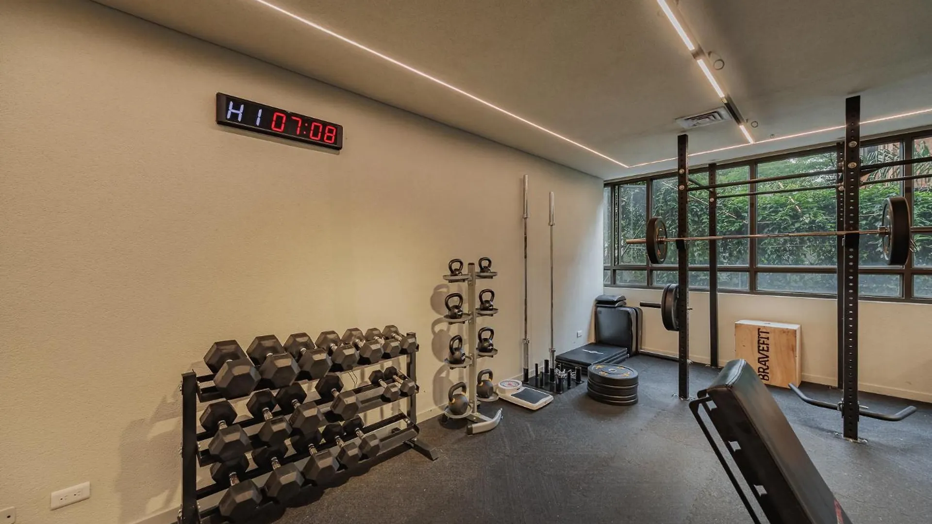 Versus Hotel 메딜린 5*,