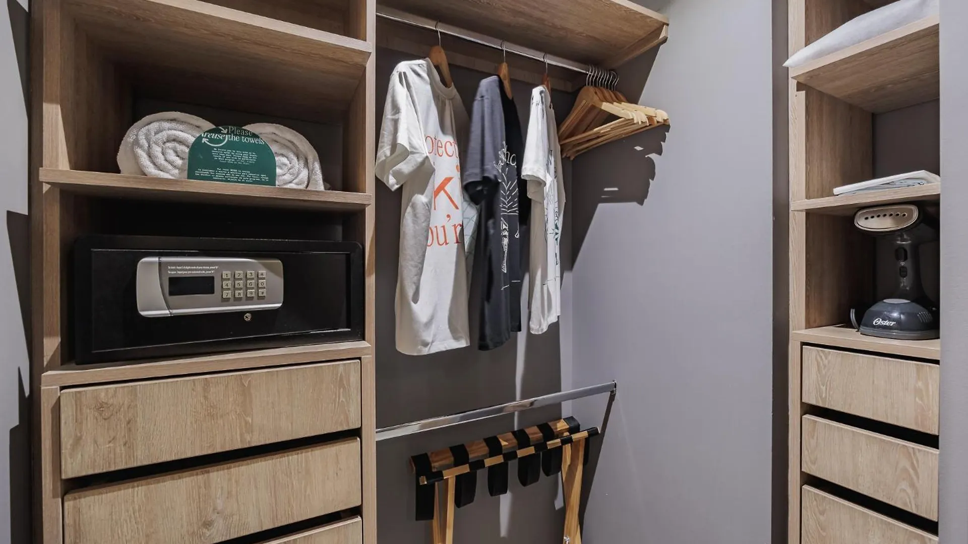 Versus Hotel 메딜린